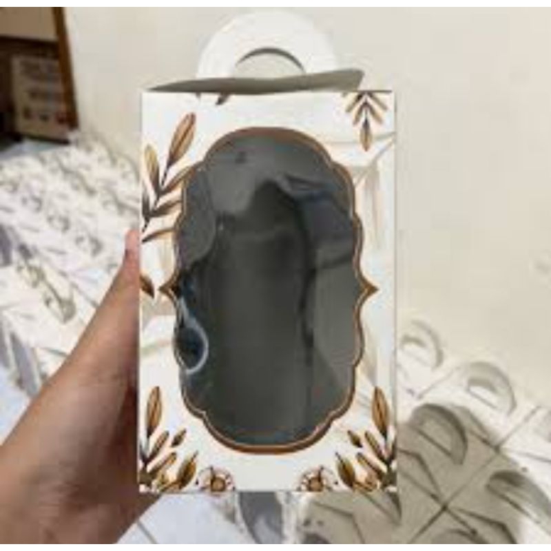 S ( S50 ) BOX IVORY UNTUK SOUVENIR GELAS