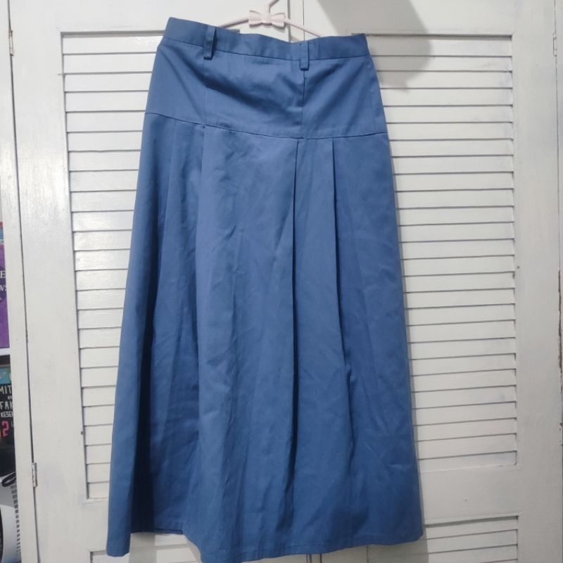 preloved ROK REMPEL BAWAH SMA ABU ABU P 87 Lp 86