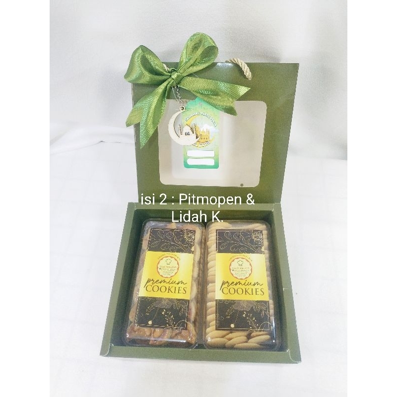

HAMPERS MEDIUM ISI 2KUE KERING PREMIUM @350GRAM: Pitmopen & Lidah kcg