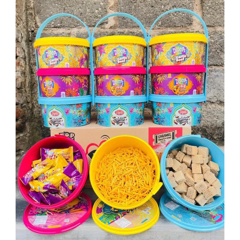 

Kue Lebaran | Kue Oleh - Oleh | Kue Hajatan | Kue Rantang | Paket Kue Rantang sanfood Kemasan Unik