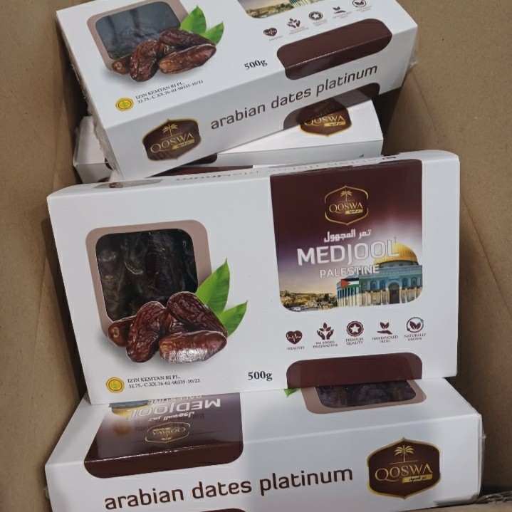 

Kurma Medjol Natural Medjoul dates 1kg