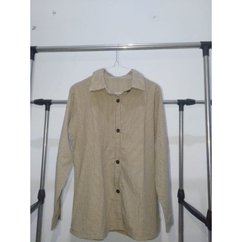 preloved atasan kemeja wanita kotak-kotak kecil