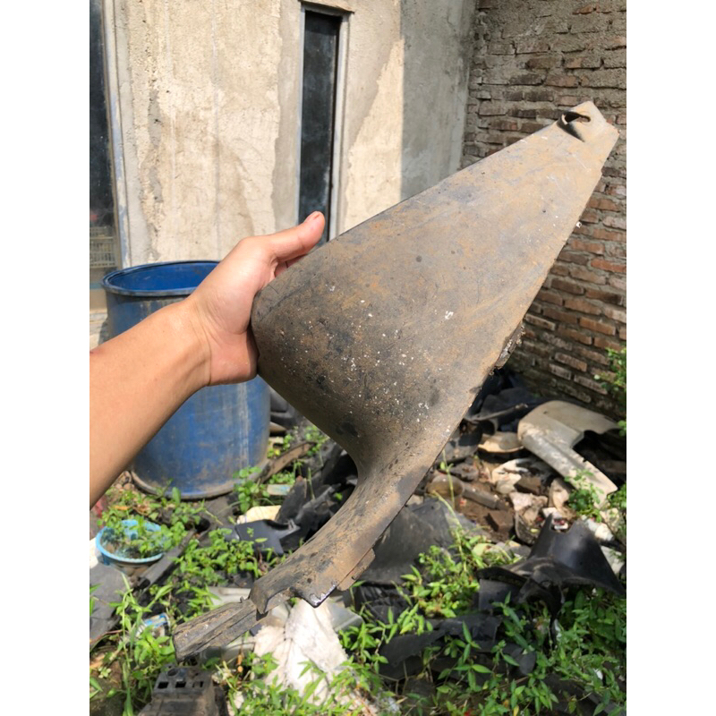 BODY kasar ori tengah Jupiter Z 2004