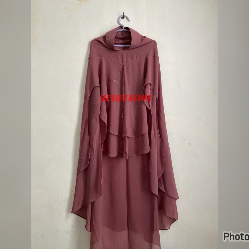 PRELOVED KHIMAR SISESA ORIGINAL WARNA MAGENTA