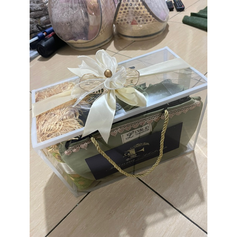 [BEST SELLER] GIFT MUKENA HAMPERS SESERAHAN PERNIKAHAN | HAMPERS RAMADAN | HAMPERS LEBARAN Sajadah T