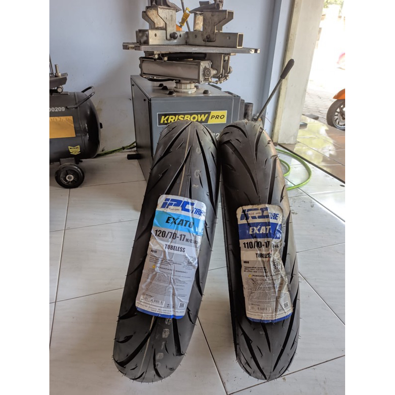 IRC EXCATO 110-70-17 120-70-17 TUBELESS