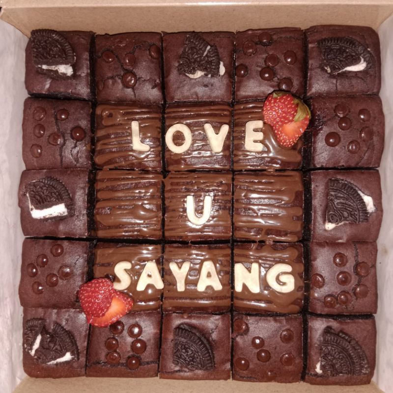 

Brownies Fudgy Sekat Uk. 20x20 (25 sekat)
