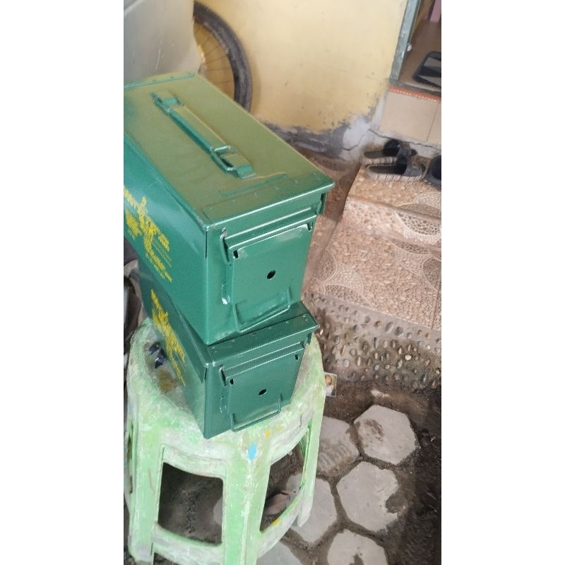 Kotak Besi Multiguna Bekas / Eks Pemakaian Peluru Box Amunisi