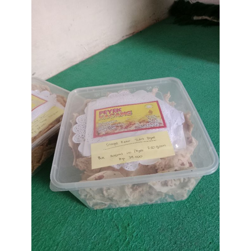 

[HAMPERS LEBARAN] PEYEK KACANG ANEKA PEYEK DAN KERIPIK CAP KELINCI