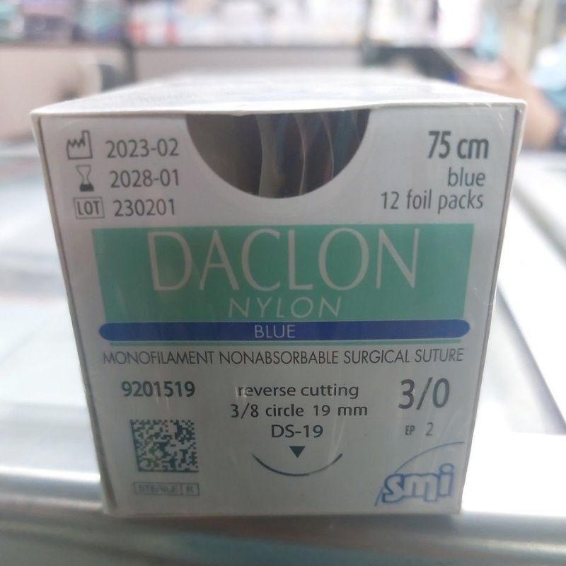 

daclon 3/0 nylon blue 1box