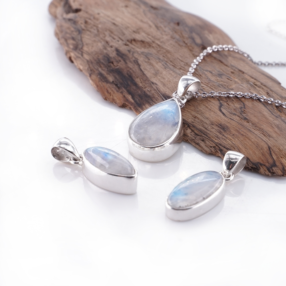 Liontin Wanita Perak Asli Moonstone Multi Shapes | Tanpa Kalung