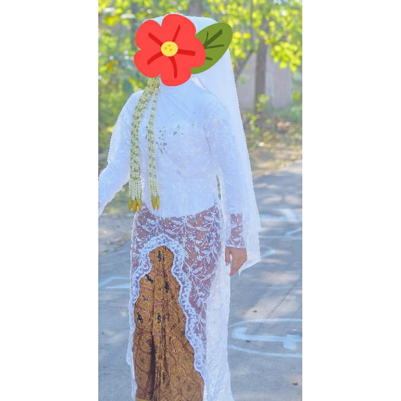 KEBAYA AKAD PRELOVED /Kebaya second/ Kebaya putih broken white