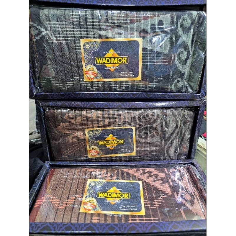 Sarung WADIMOR Motif Bali Kain Tenun Samping Batik Tradisional Premium
