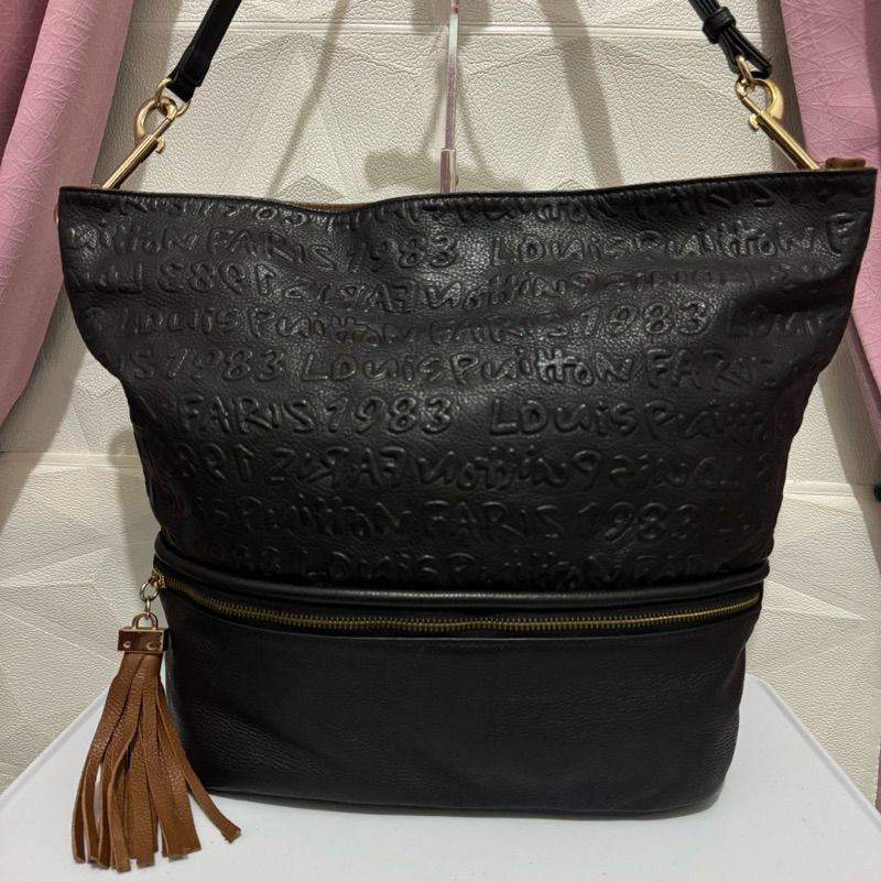 tas tote bag kulit asli. tas hobo muat laptop. tas tote preloved