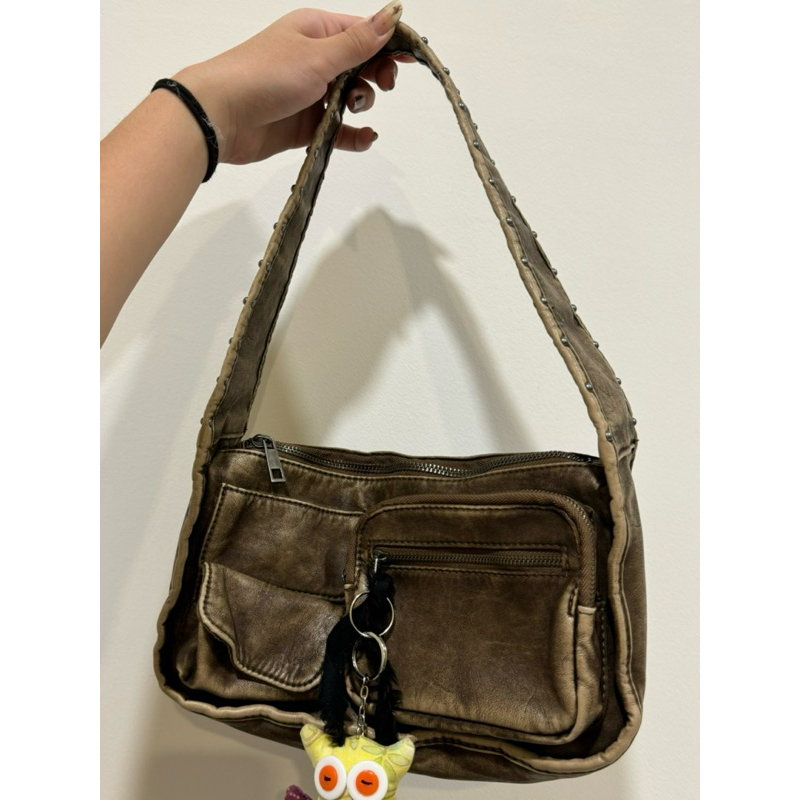 Shoulder Bag BERSHKA Dusty Brown leather Y2k (harga asli 699k)(seperti baru, hanya pernah dipakai be
