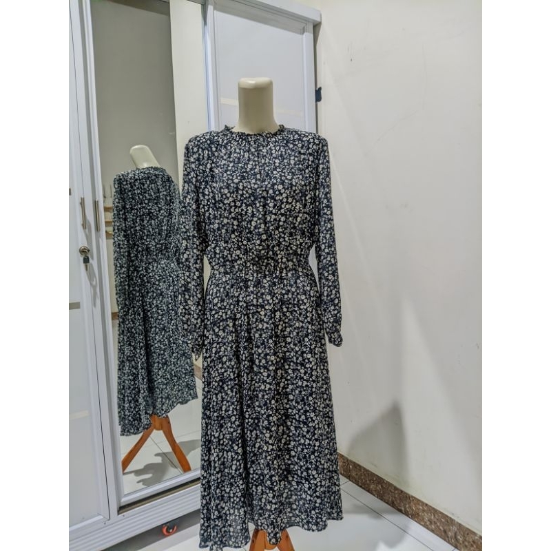 

preloved dress brand glacier size M premium bahan adem jatuh tebal