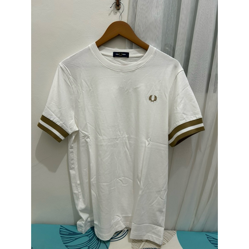 kaos fred perry putih uk L