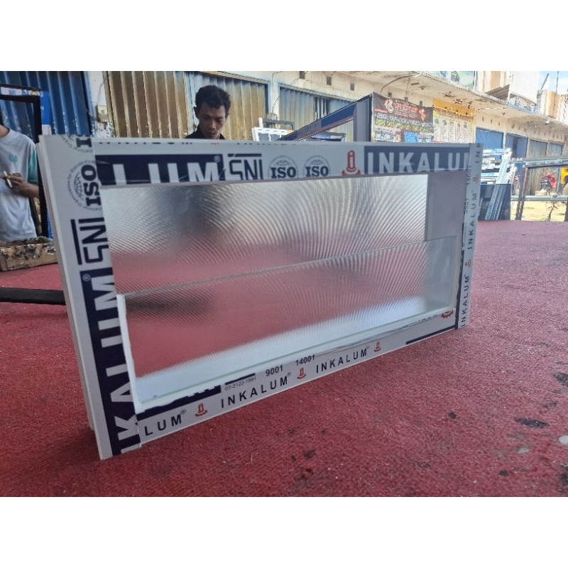 Jendela Aluminium kaca Zig-Zag L60 x T40