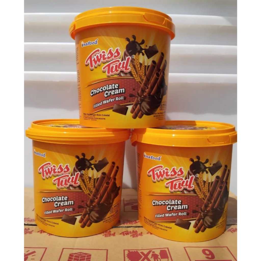 

100 % kualitas pabrik Inafood Twiss Tail Chocolate Cream Filled Wafer Roll