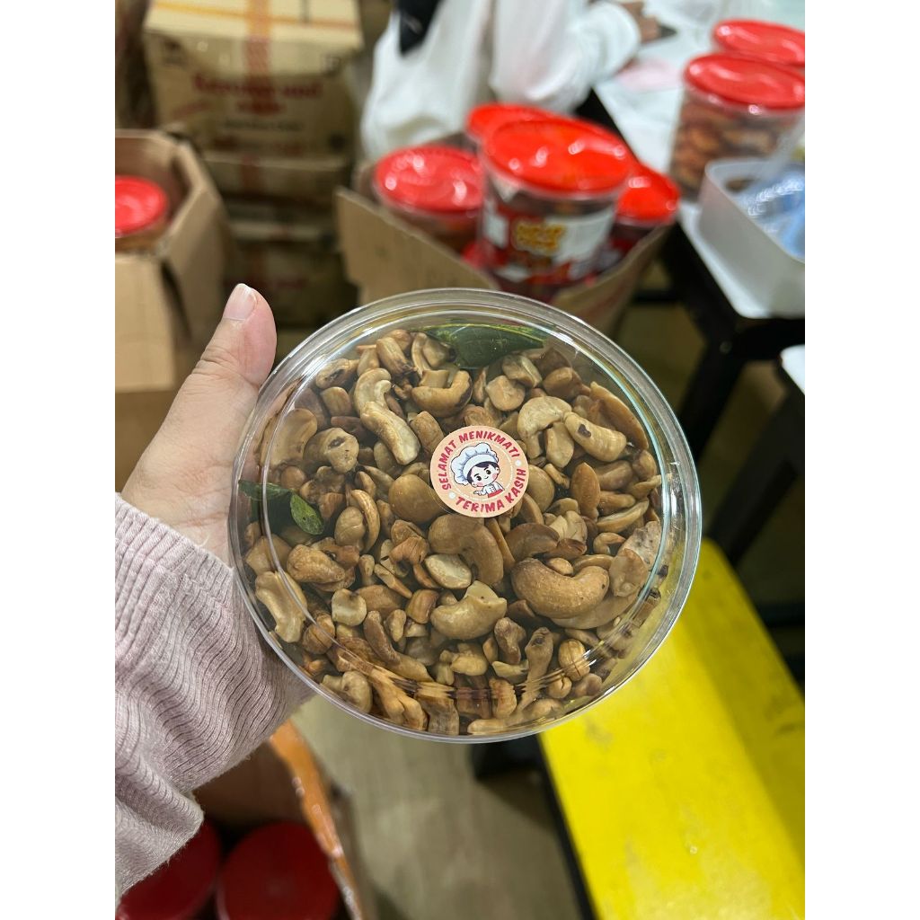 

KACANG MEDE PATAHAN 180GR - ORI - BALADO