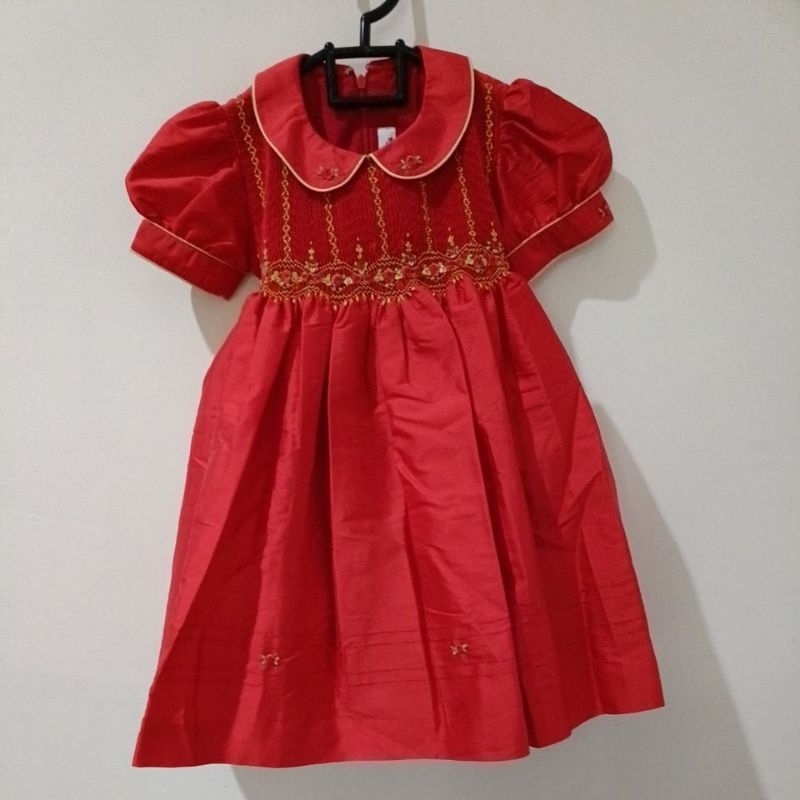 Preloved Dress Smocked anak perempuan Red Pretty Stitches 3years almost new