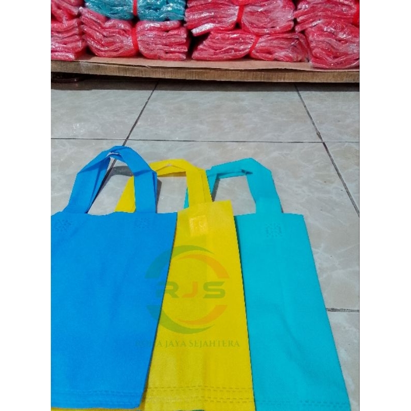 

(Isi 12 pcs) Lusinan Tas Goodiebag 38x45