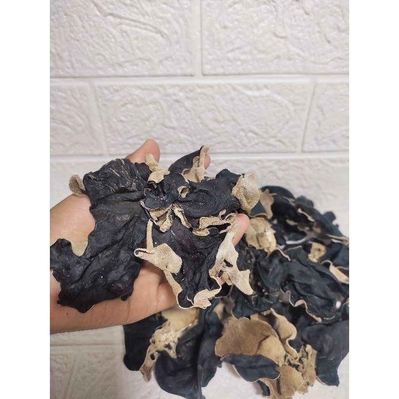 

JAMUR KUPING KERING SUPER 250GRAM
