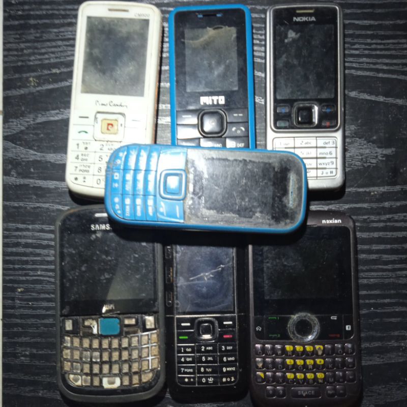 hp jadul nokiaxpresmusik,samsung,naxian,xm500,mito semua 7 unit