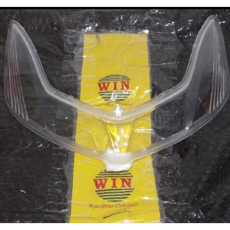 Mika sen depan mio smile mio 2008 2009 2010