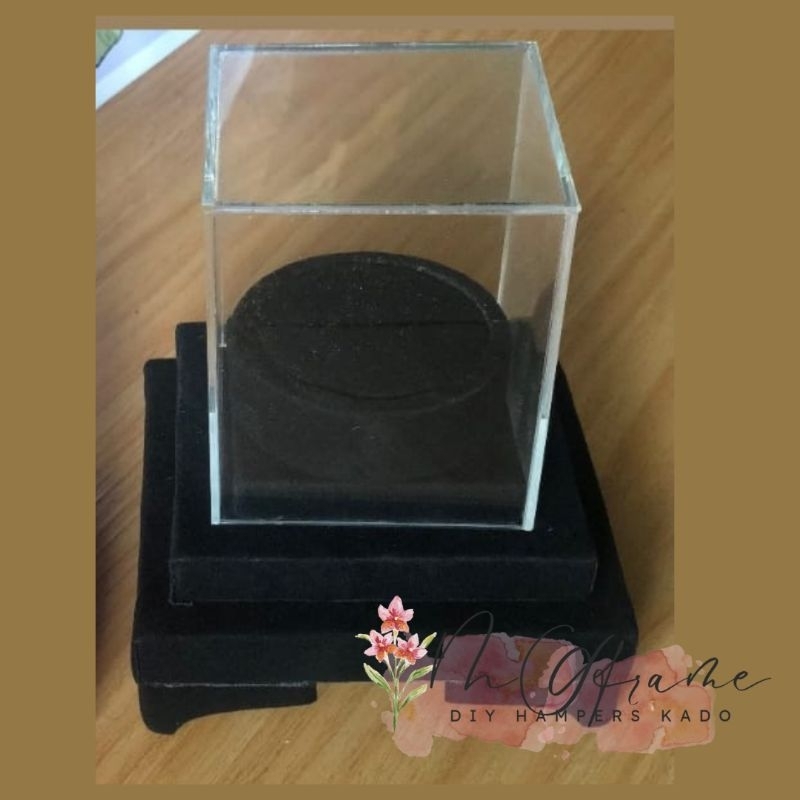 Kotak Cincin/wadah cincin aklirik/wadah lamaran/akad nikah/box akrilik