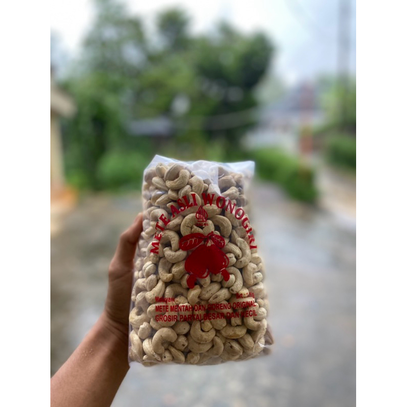 

KACANG METE (MENTAH) ASLI WONOGIRI