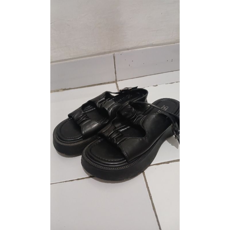 Zenzy Mikoo Sandal