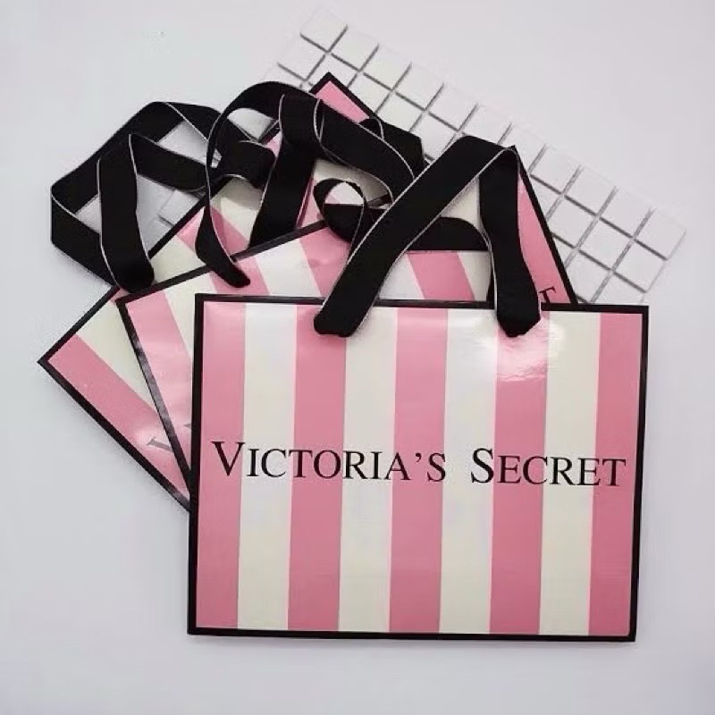 

Paperbag VS Victoria’s Secret