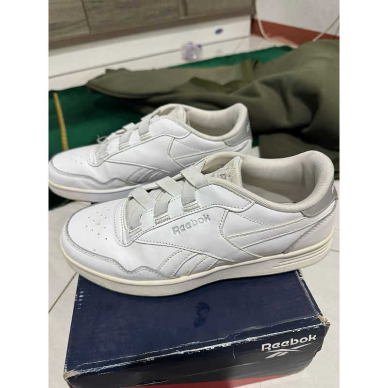 sepatu reebok royal techque