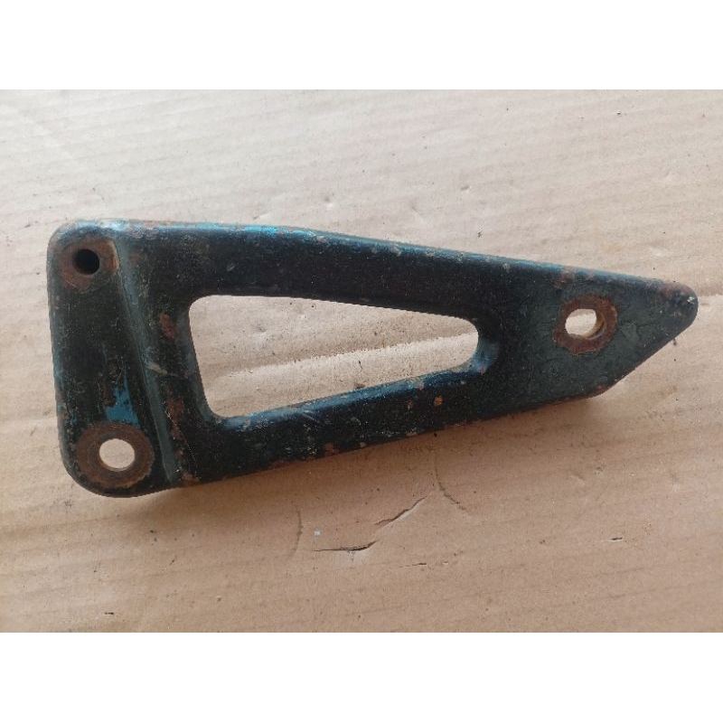 Breket knalpot YT115/RX S BREKET KNALPOT YAMAHA YT115/RX SPECIAL