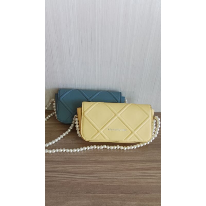 TAS SELEMPANG WANITA IMPORT TALI MUTIARA