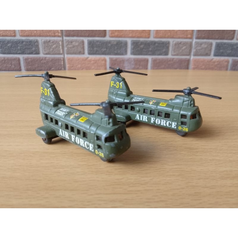 Diecast Heli Chinook US Green Army Ori (Dijual Keduanya)