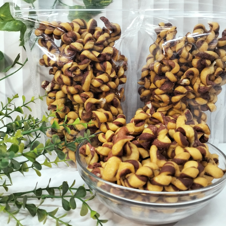 

Kue tambang 1 kg,1/2 kg, 1/4 kg I Snack cemilan murah I Kens Snack Karawang