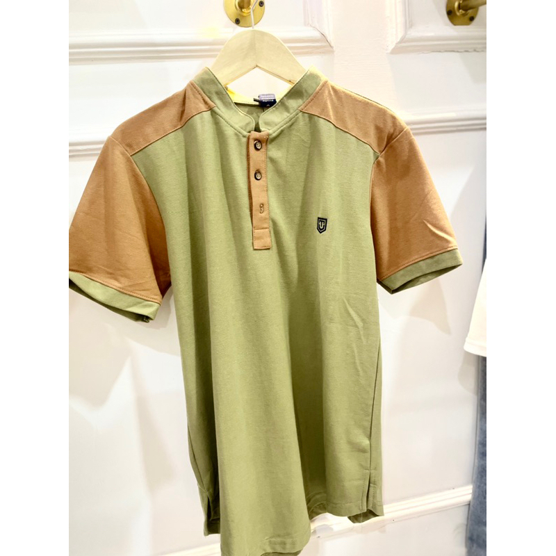 Baju Koko Pria Modis dan Adem