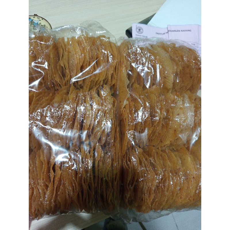 

Opak singkong / kecimpring pedas 1kg