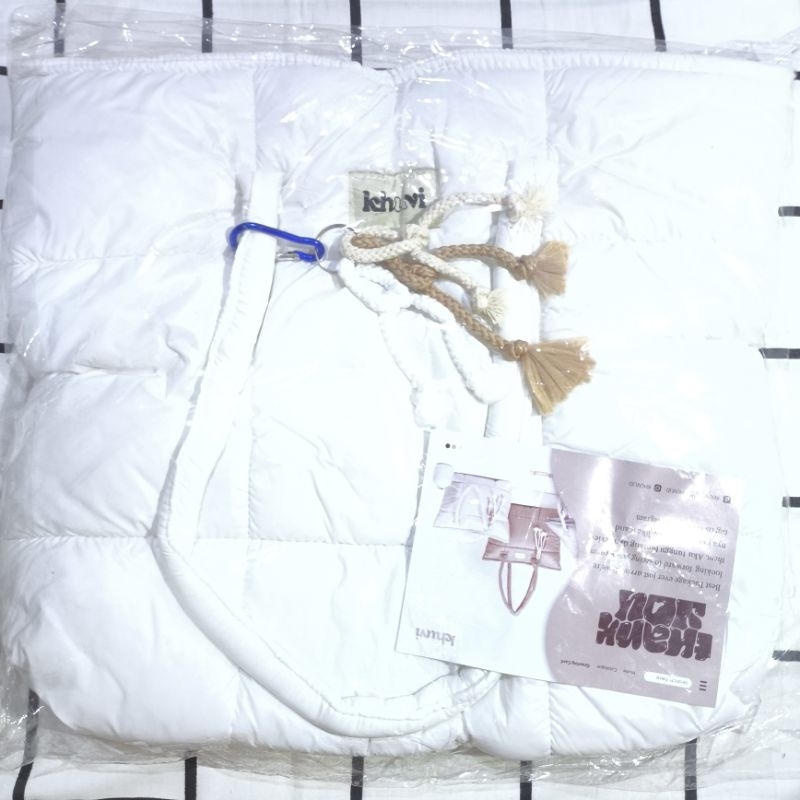 Khuvi Puffy bag vol.I | puff totebag | bag | tas