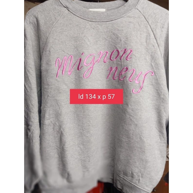 crew neck