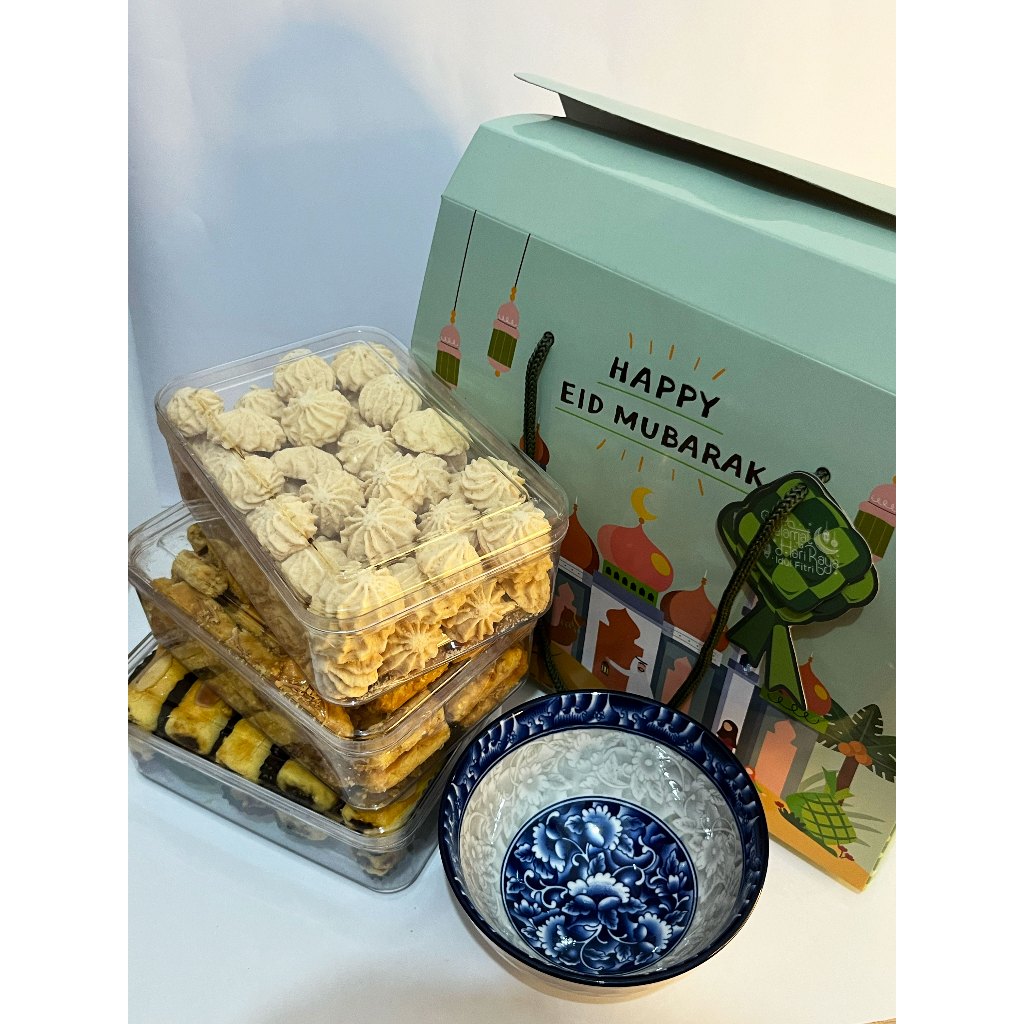 

Buah Tangan - Hadiyah Al-Mubarak | Hampers Premium Lebaran 2025 | Parsel Lebaran isi Kue Kering Nastar Premium