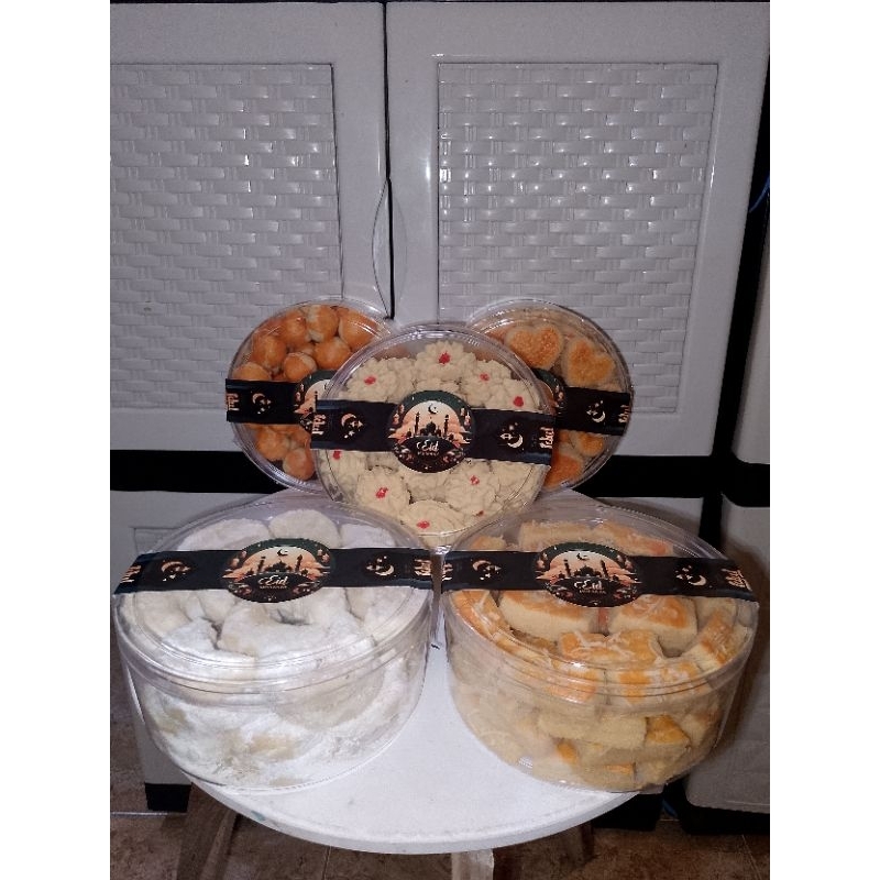 

Cemilan Lebaran Kue kering