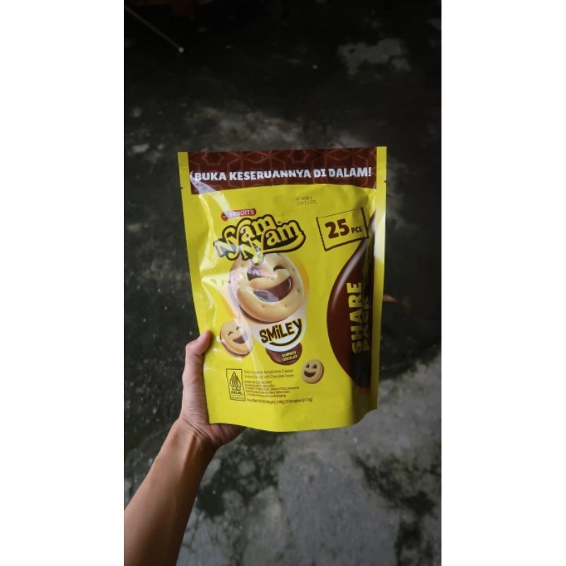 

NYAM NYAM SMILEY SHAREPACK 25 PCS