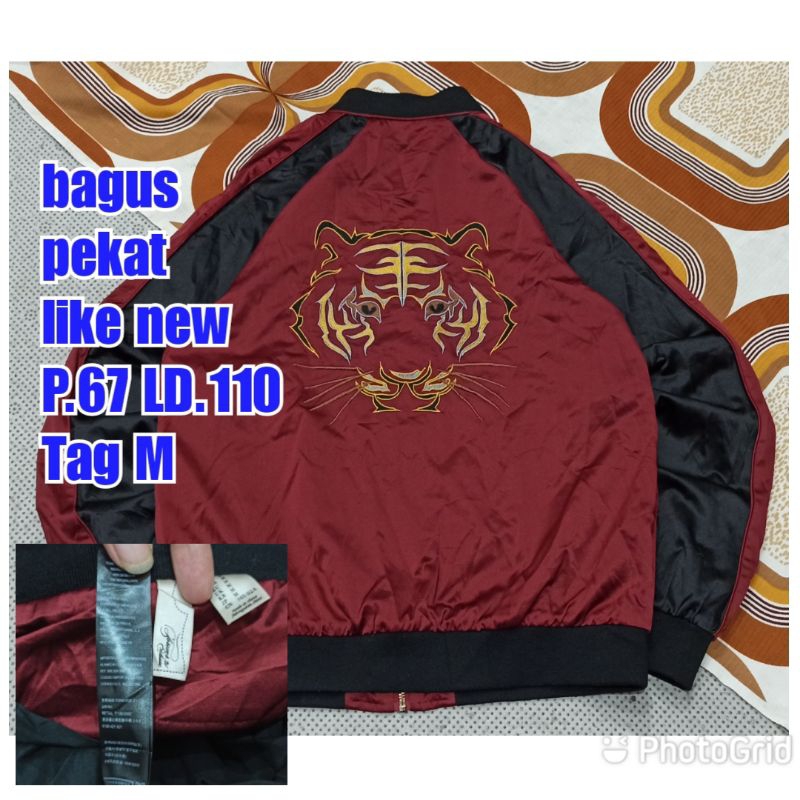 jaket bomber satin forever tiger