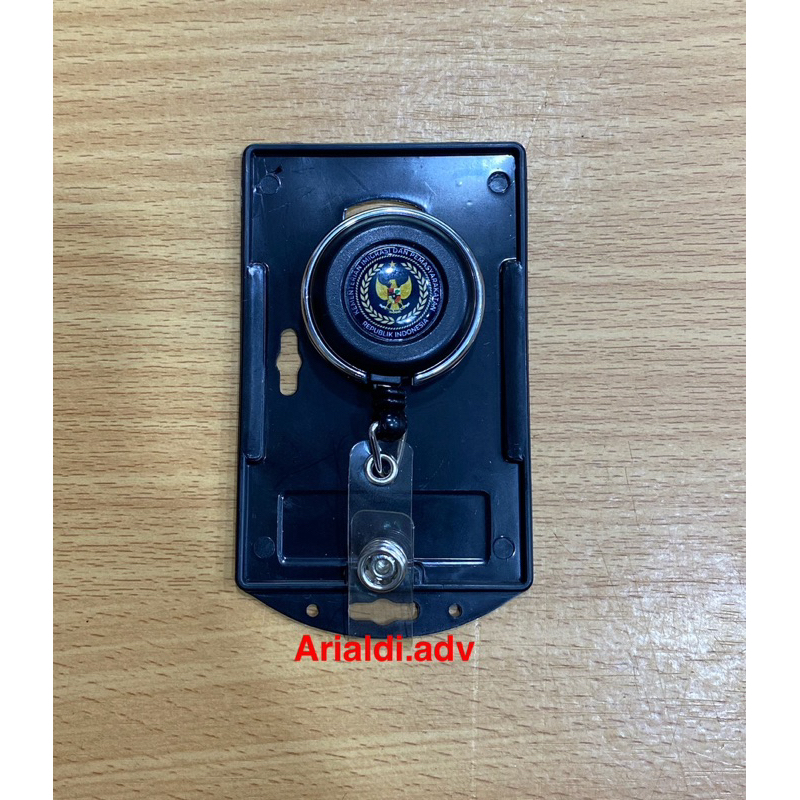 

HJK satu set yoyo+casing id card logo kemenimipas terbaru yoyo putar