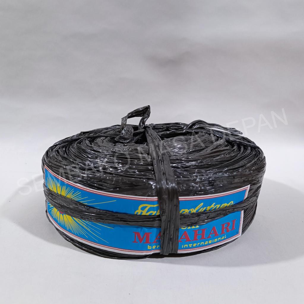 

Tali Plastik Warna Hitam 1 Gulungan