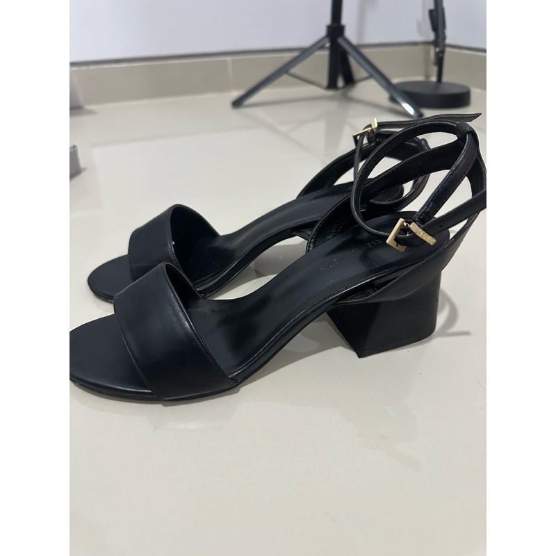 preloved - heels charles and keith