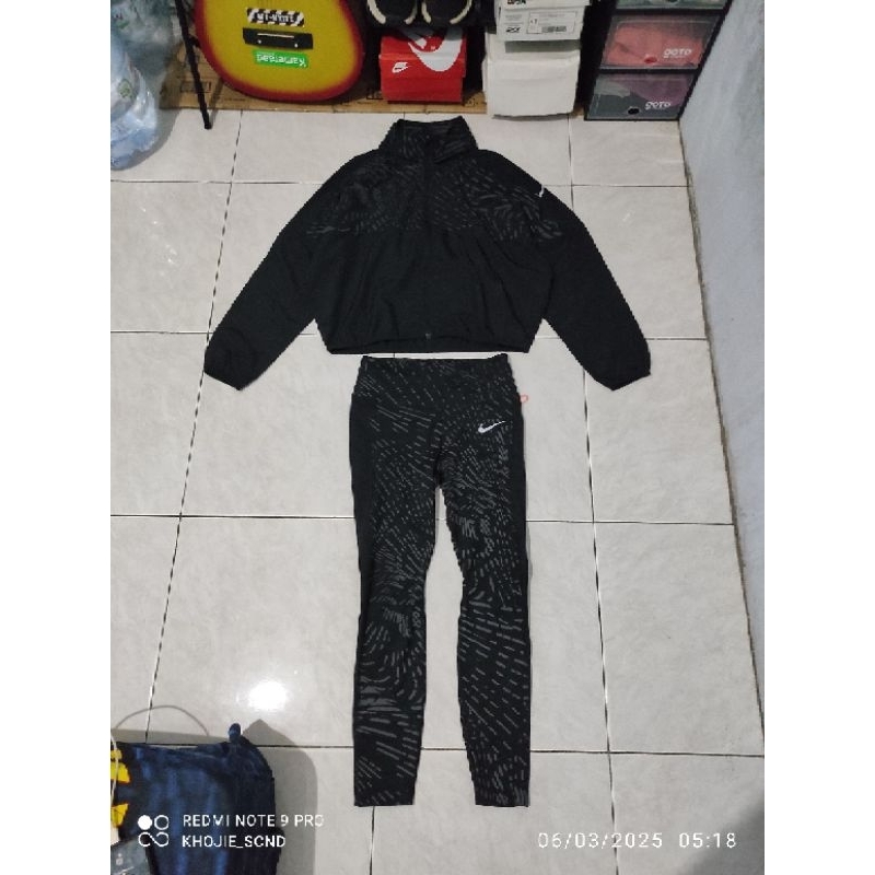 Preloved Setelan Olahraga Running Nike Second Original